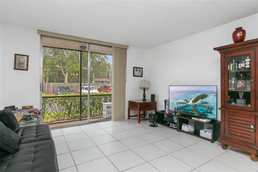 Picture of 7175 Orange Dr 119H, Davie FL 33314