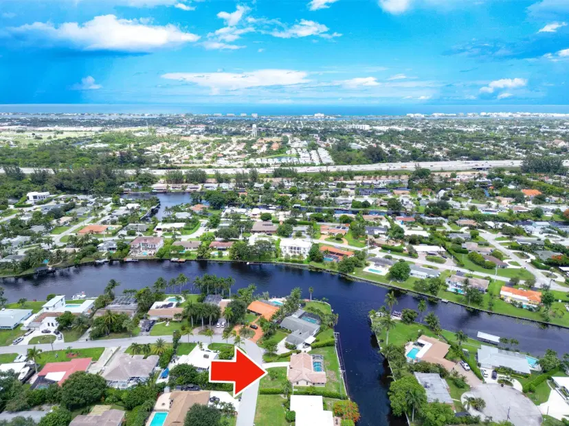 Picture of 7960 Edgewater Drive, Lake Clarke Shores FL 33406