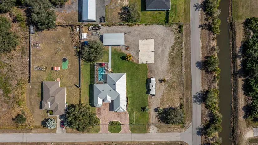 Picture of 802 Poinsettia Ave, Lehigh Acres FL 33972