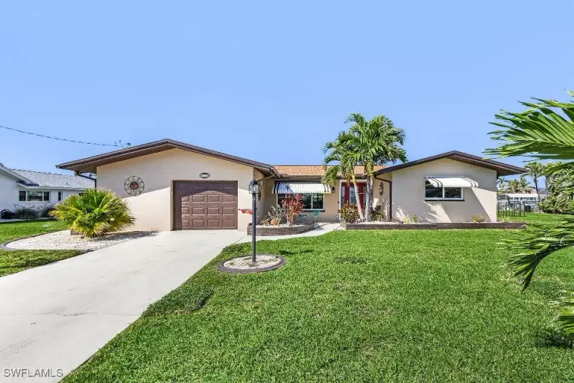 Picture of 425 Pinecrest Ct, Cape Coral FL 33904