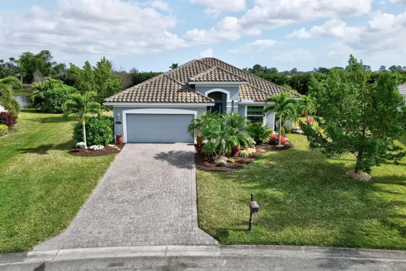 Picture of 4793 Four Lakes Circle Sw, Vero Beach FL 32968