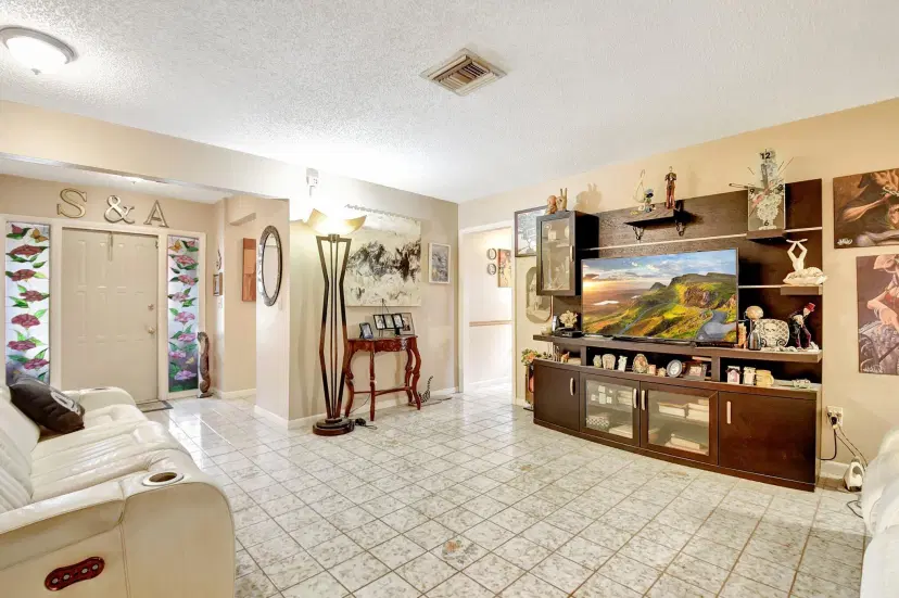 Picture of 6469 Lakemont Circle, Greenacres FL 33463