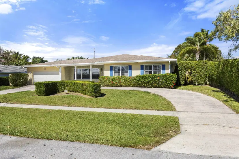 Picture of 413 Oyster Road, North Palm Beach FL 33408