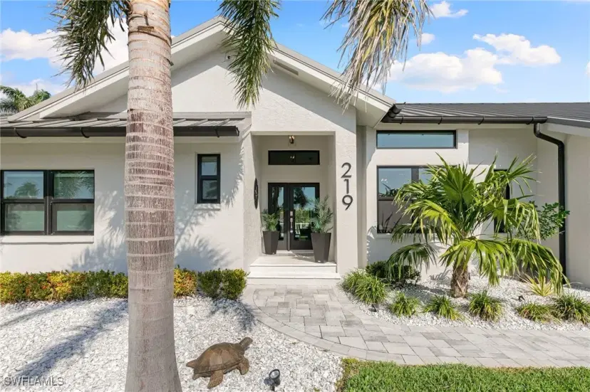 Picture of 219 Angler Ct, Marco Island FL 34145