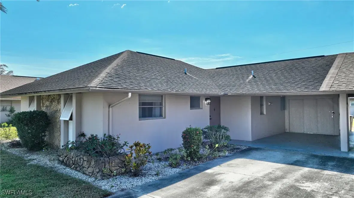 Picture of 261 Briar Ct, Lehigh Acres, FL 33936