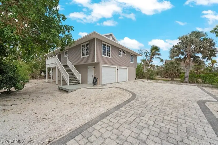 Picture of 2596 Roosevelt Pl, Sanibel FL 33957