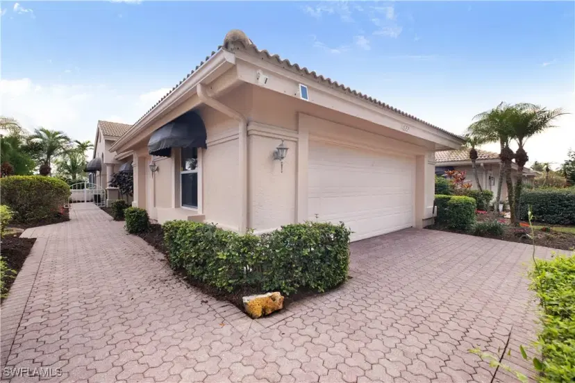 Picture of 11622 Quail Village Way, Naples FL 34119