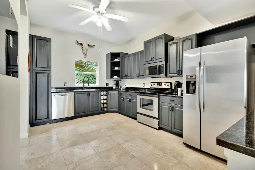 Picture of 1610 Presidential Way 407, West Palm Beach FL 33401