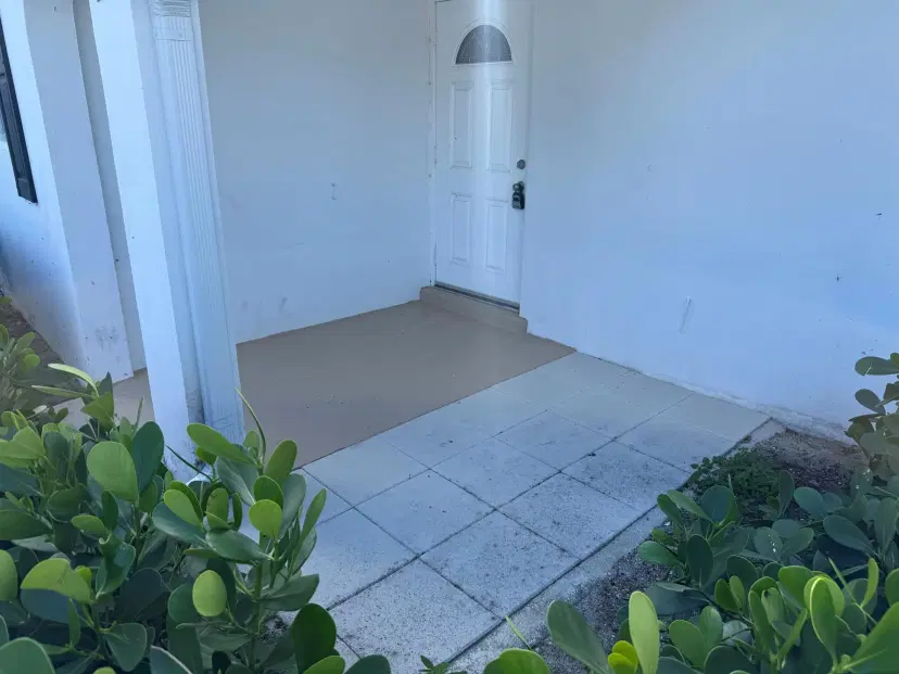 Picture of 2920 Crosley Drive E M, West Palm Beach FL 33415