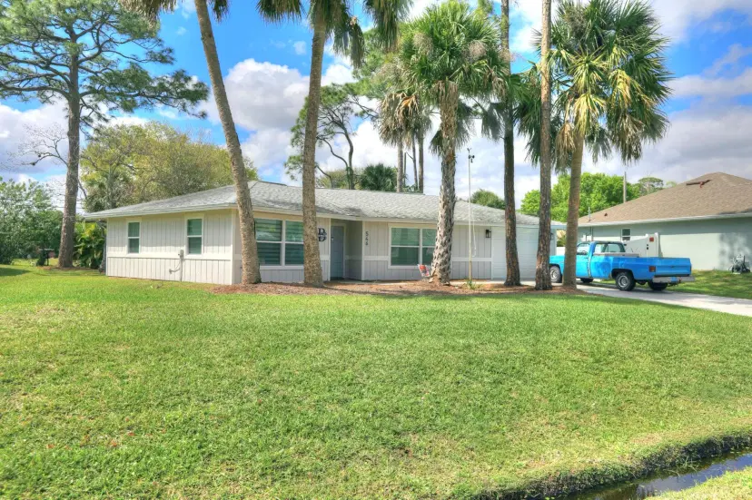 Picture of 546 Agnes Street, Sebastian FL 32958