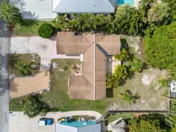 Picture of 4805 SE Manatee Terrace, Stuart, FL 34997