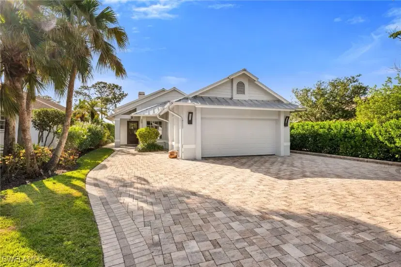 Picture of 236 Edgemere Way E, Naples FL 34105