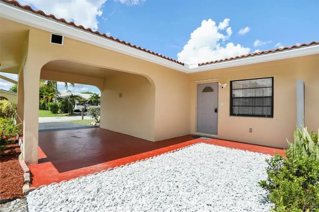 Picture of 8291 NW 39 Street, Coral Springs, FL 33065