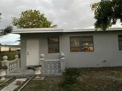 Picture of 4550 SW 36Th St, West Park, FL 33023