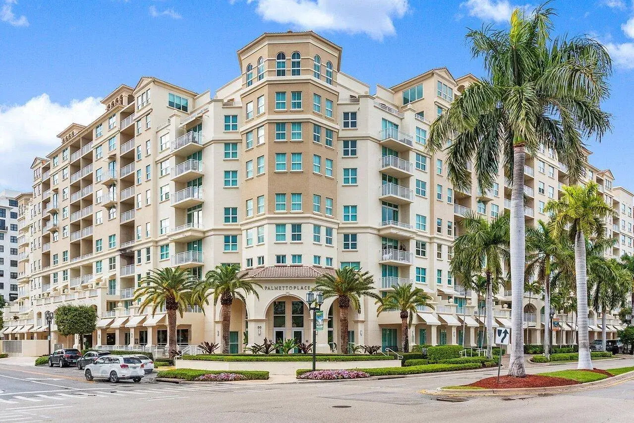 Picture of 99 SE Mizner Boulevard 601, Boca Raton, FL 33432