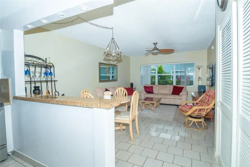 Picture of 270 S Cypress Rd 203, Pompano Beach FL 33060