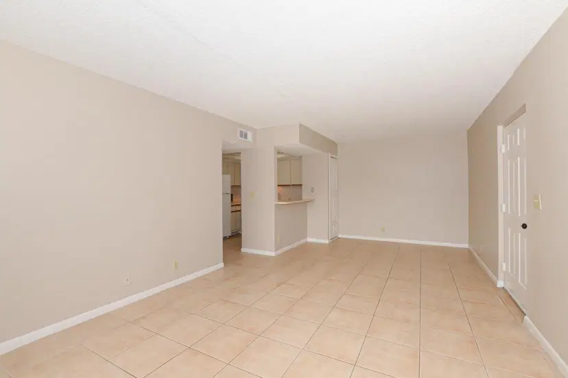 Picture of 1540 SE Royal Green Circle 103, Port St Lucie FL 34952