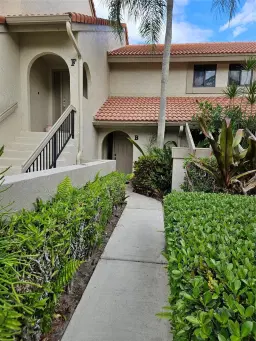 Picture of 5590 Coach House Cir B, Boca Raton, FL 33486