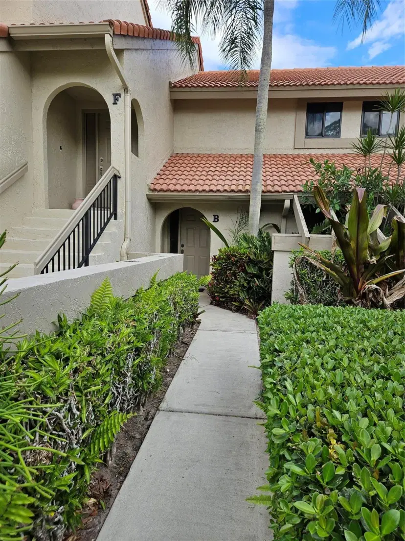 Picture of 5590 Coach House Cir B, Boca Raton FL 33486