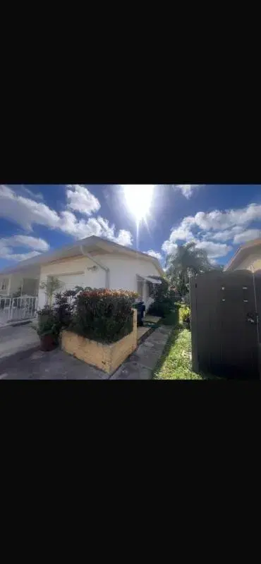 Picture of 432 NE 146Th Ter, Miami, FL 33161