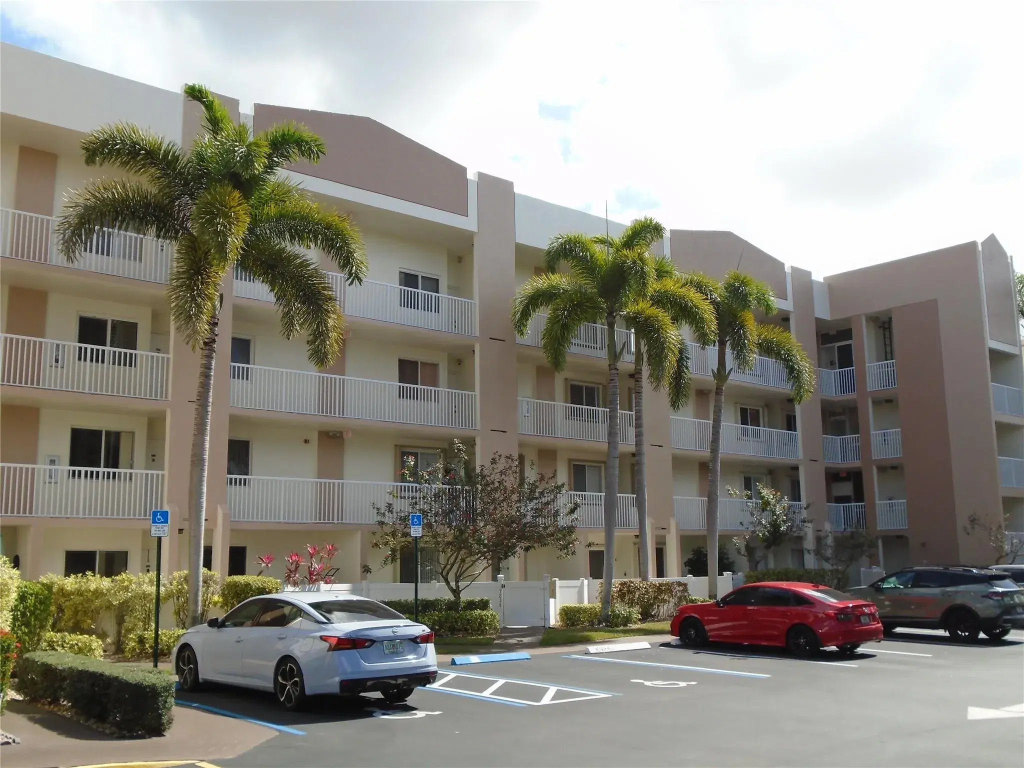 Picture of 7882 Trent Dr 310, Fort Lauderdale, FL 33321