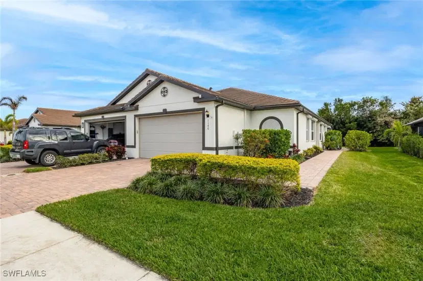 Picture of 1140 S Town And River Dr, Fort Myers FL 33919