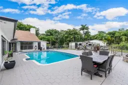 Picture of 6770 NW 84Th Avenue, Parkland, FL 33067