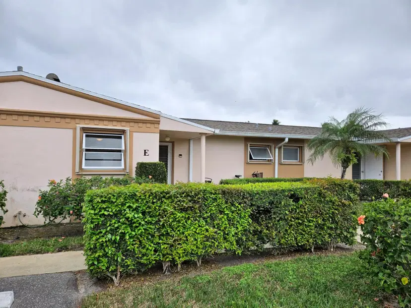 Picture of 2546 Dudley Drive E E, West Palm Beach FL 33415