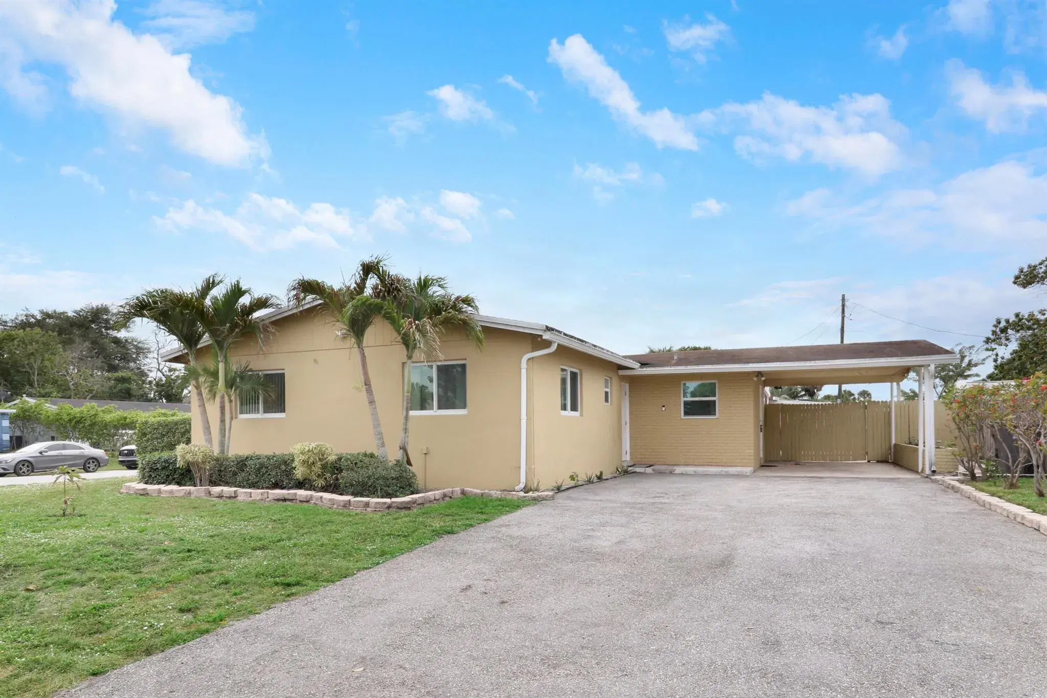 Picture of 827 Caroline Avenue, West Palm Beach, FL 33413