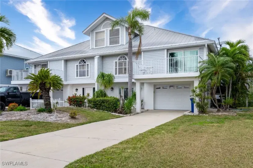 Picture of 12130 Siesta Dr, Fort Myers Beach FL 33931