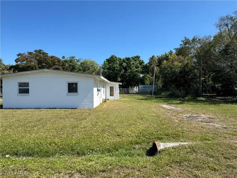 Picture of 5194 Atlanta Ave, Fort Myers FL 33905