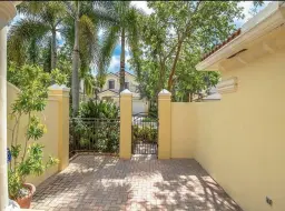 Picture of 1588 Passion Vine Cir 3, Fort Lauderdale, FL 33326