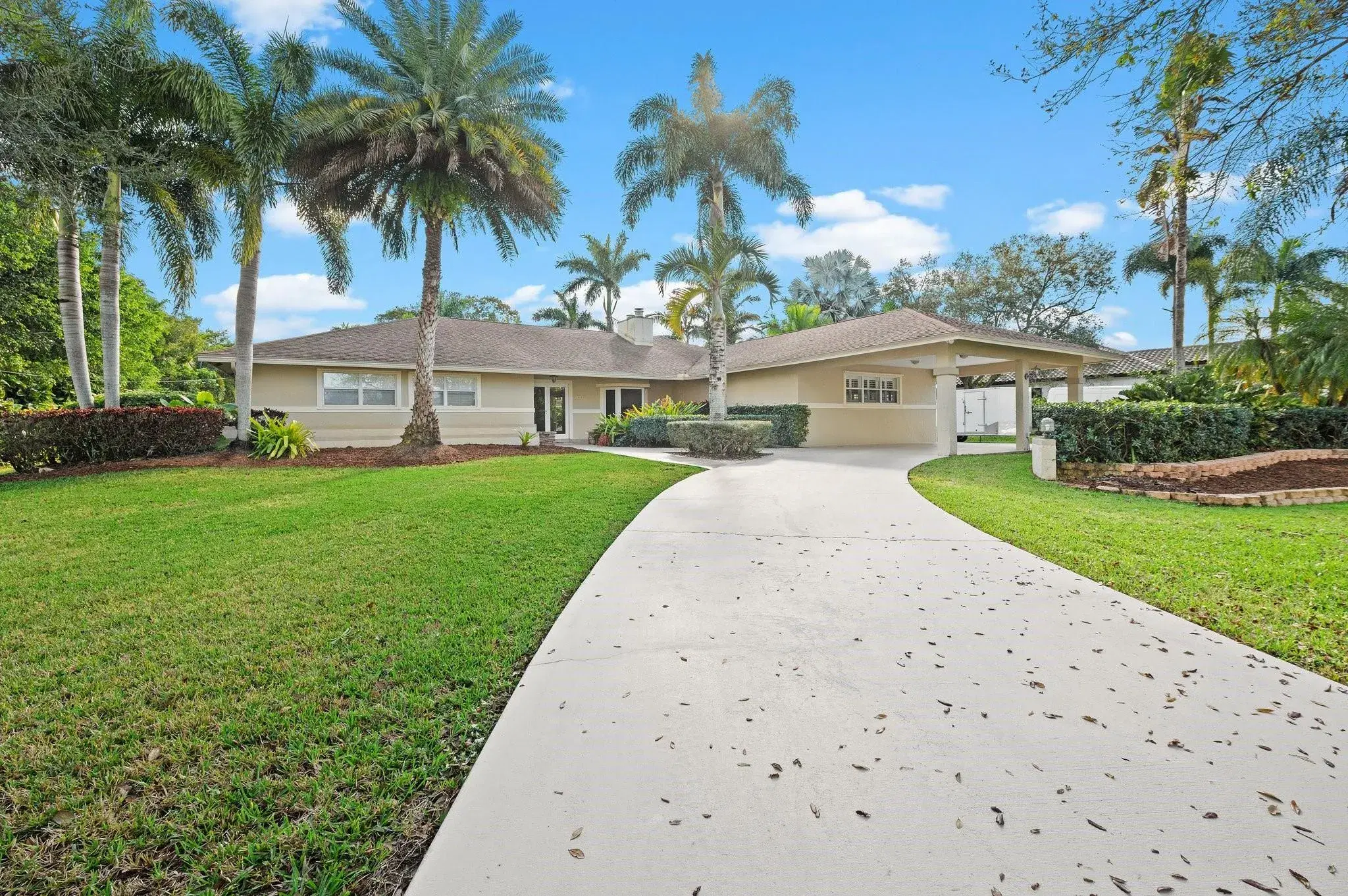 Picture of 5000 SW 170Th Ave, Southwest Ranches, FL 33331