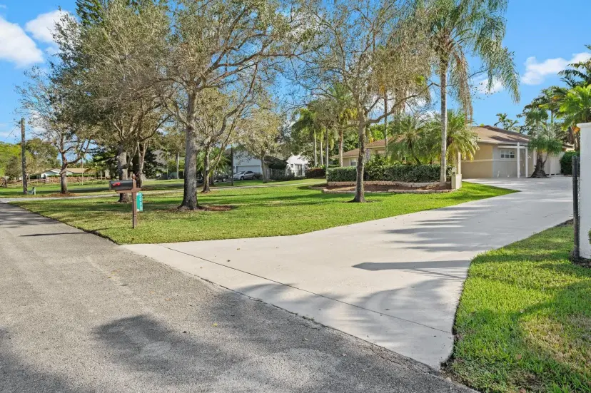 Picture of 5000 SW 170Th Ave, Southwest Ranches FL 33331