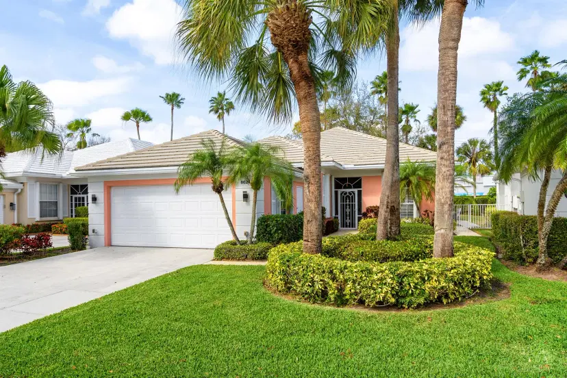 Picture of 8624 Doverbrook Drive, Palm Beach Gardens FL 33410