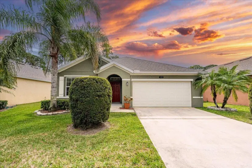 Picture of 1323 SW Lexington Square Sw, Vero Beach, FL 32962