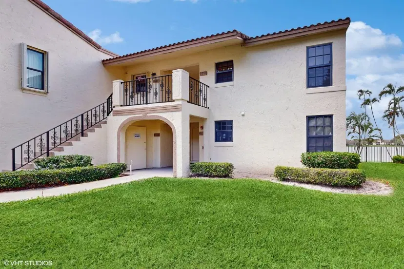 Picture of 2600 Greenwood Terrace 213, Boca Raton FL 33431