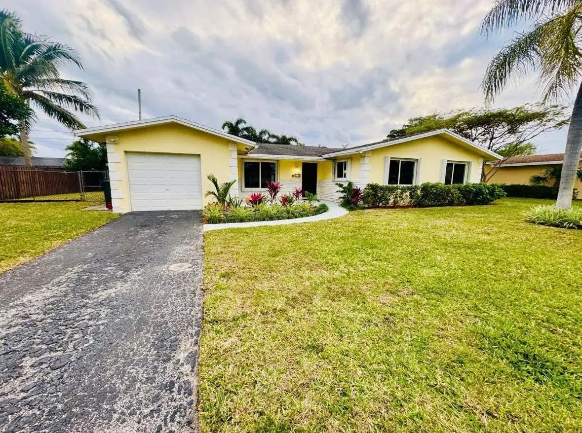 Picture of 514 Jaeger Drive, Delray Beach, FL 33444