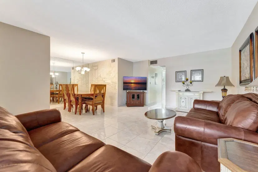 Picture of 806 SE 7Th Street 201, Deerfield Beach FL 33441