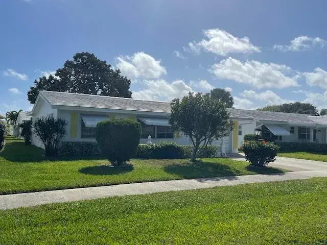 Picture of 2020 SW Golf Lane, Boynton Beach, FL 33426