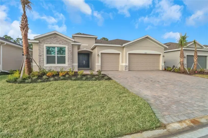 Picture of 18619 Marlin Kite Ln, North Fort Myers FL 33917