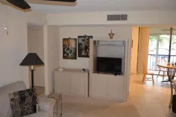 Picture of 5220 Las Verdes Circle 219, Delray Beach, FL 33484