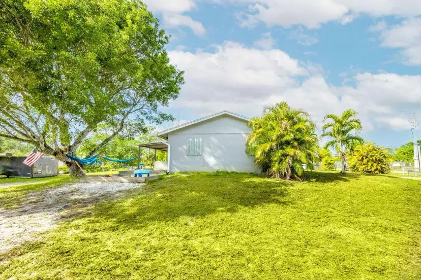 Picture of 17924 W Sycamore Drive, Loxahatchee FL 33470