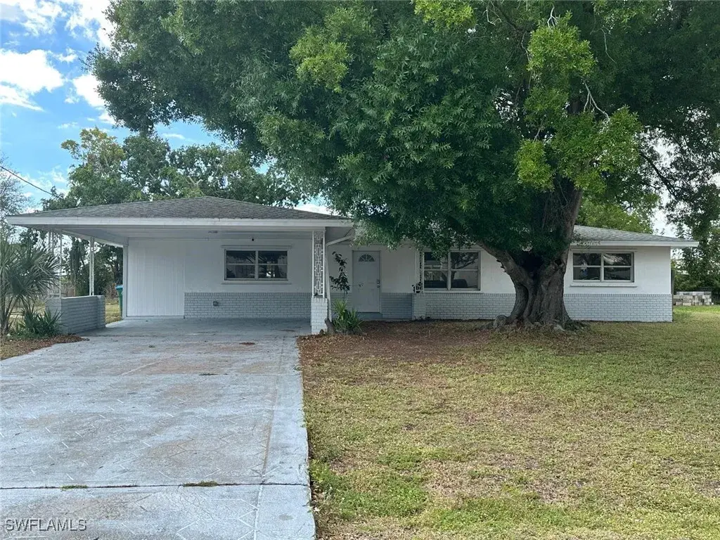 Picture of 430 NE 15Th Pl, Cape Coral, FL 33909