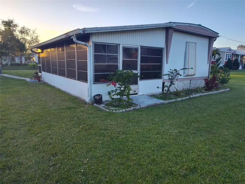 Picture of 1148 Bay Dr, Moore Haven FL 33471