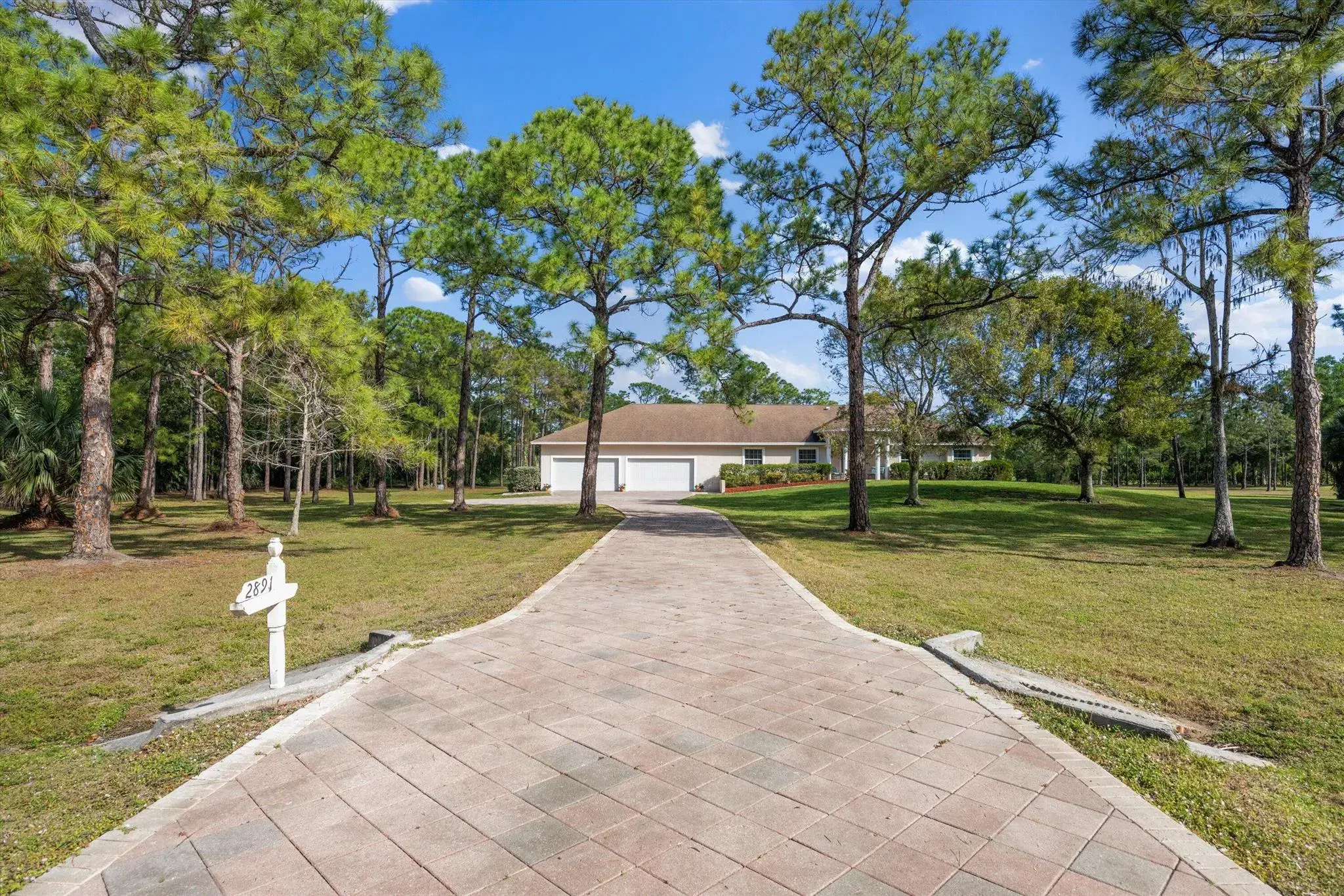 Picture of 2891 SE Tailwinds Road, Jupiter, FL 33478