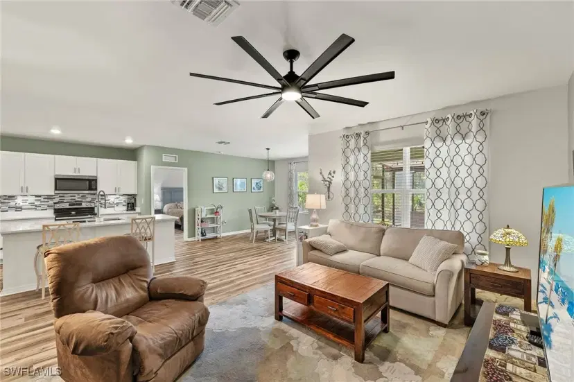 Picture of 18512 Marlin Kite Ln, North Fort Myers FL 33917