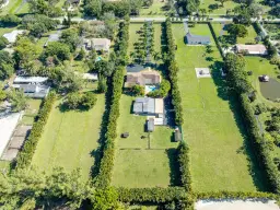 Picture of 5161 Thoroughbred Ln, Southwest Ranches, FL 33330