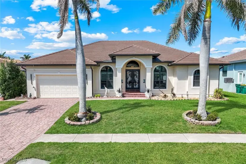 Picture of 920 Ruby Ct, Marco Island FL 34145