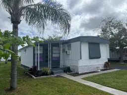 Picture of 6730 NW 45Th Way R-04, Coconut Creek, FL 33073